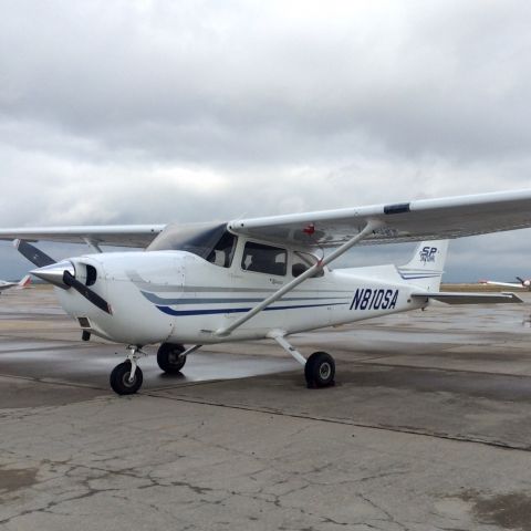 Cessna Skyhawk (N810SA)