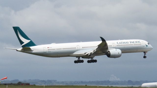 Airbus A350-1000 (B-LXC) - The inaugural Cathay A350-1000 into Auckland.