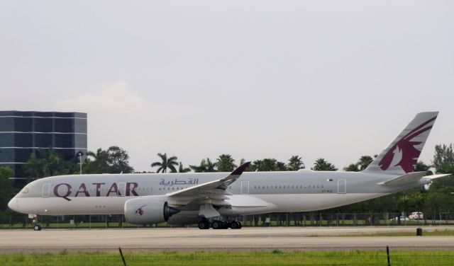 Airbus A350-900 (A7-ALQ)