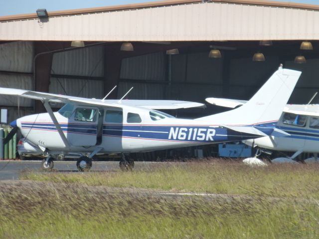 Cessna Centurion (N6115R)