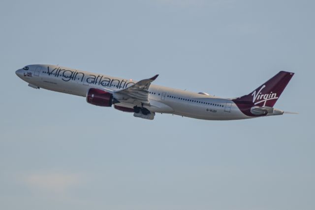 Airbus A330-900 (G-VLDY)