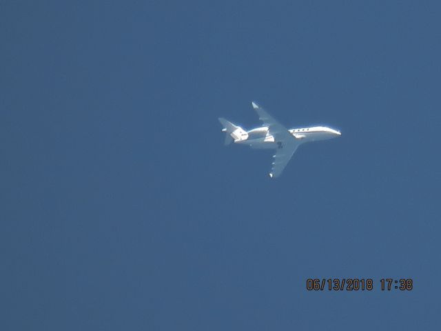 Bombardier Challenger 300 (N1HP)