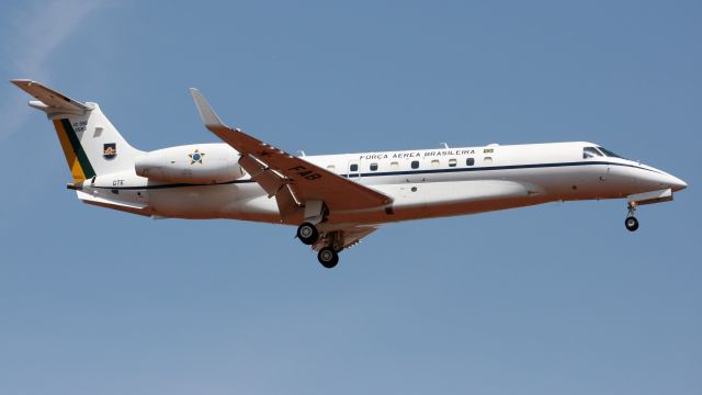 Embraer ERJ-135 (FAB2583)