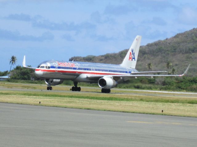 Boeing 777-200 (N662AA)