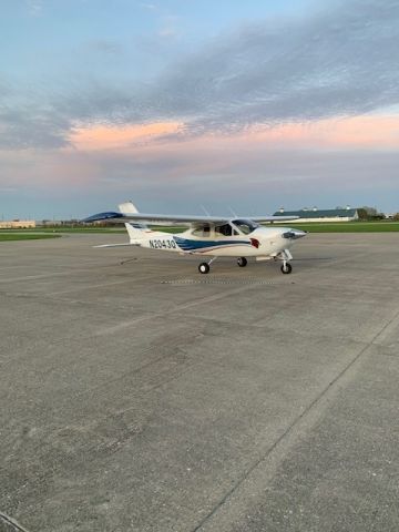 Cessna 177RG Cardinal RG (N2043Q)