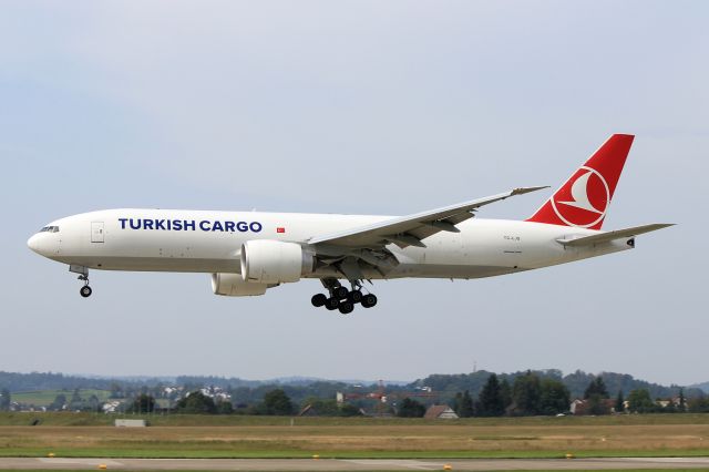 BOEING 777-200LR (TC-LJS)