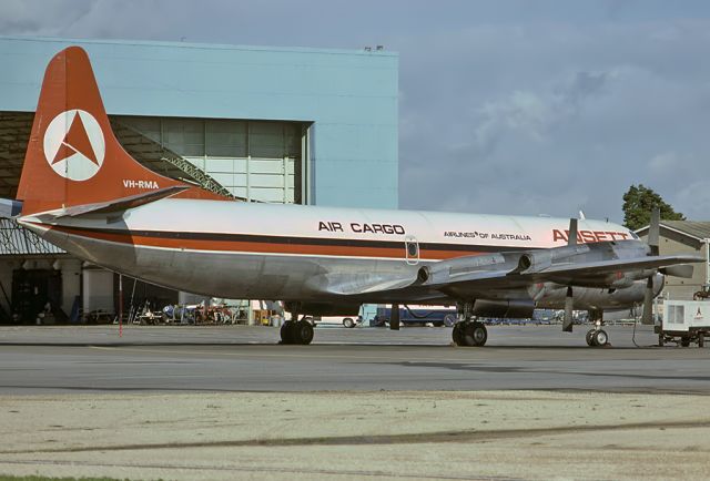 Lockheed L-188 Electra (VH-RMA) - ANSETT AIR CARGO - LOCKHEED L-188A ELECTRA - REG VH-RMA (CN 1039) - ADELAIDE INTERNATIONAL AIRPORT SA. AUSTRALIA - YPAD (17/7/1980)