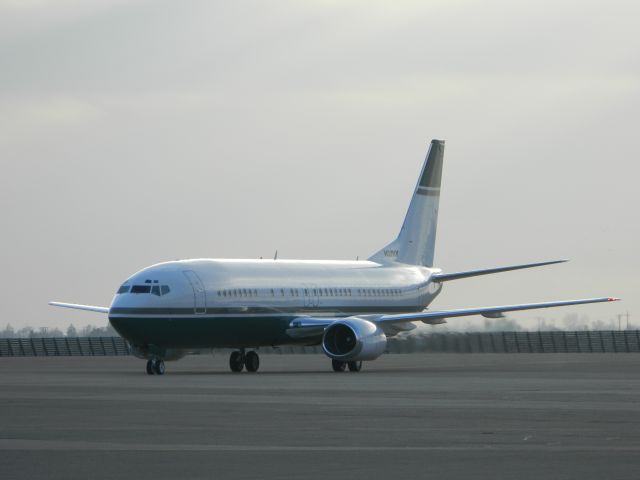 Boeing 737-700 (N37NY) - Chartered B737 arriving at KMCC on 12-30-2011 I think there is a basket ball team on it. I'm not much of a sports fan.