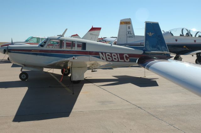 Mooney M-20 (N68LC)