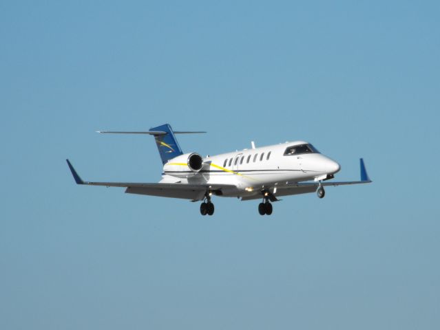 Learjet 45 (N1904S) - Landing RWY 18 at TLH