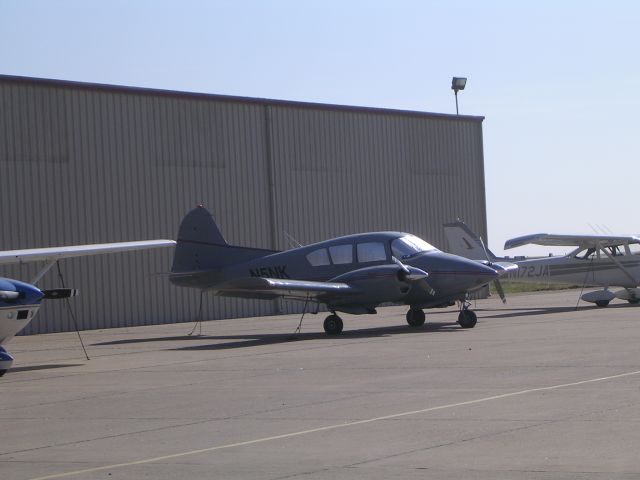 Piper Apache (N5NK)