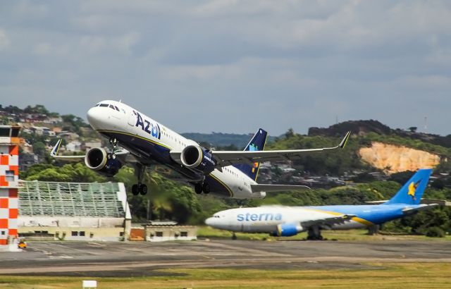 Airbus A320neo (PR-YRI)