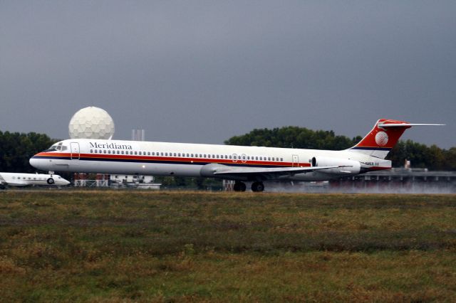 McDonnell Douglas MD-82 (I-SMER)