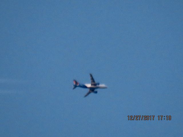 Airbus A319 (N305NV)