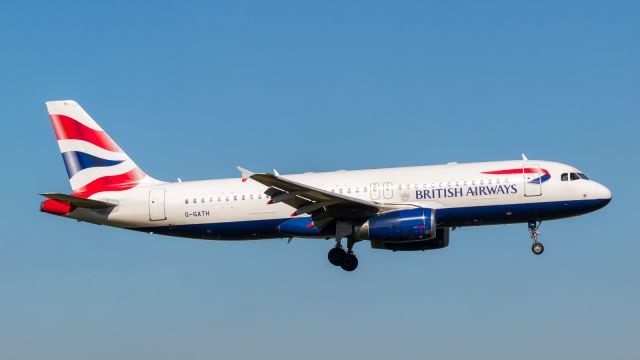 Airbus A320 (G-GATH)