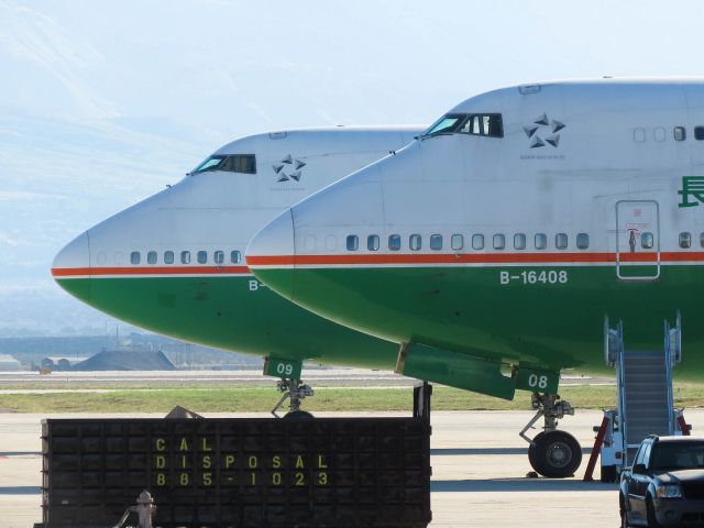 Boeing 747-400 (B-16408) - Two of EVAs recently (at the time of photo) retired Boeing 747-400M aircraft.