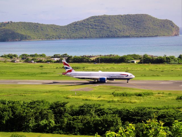 Boeing 777-200 (G-VIIO)