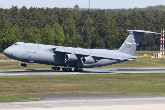 Lockheed C-5 Galaxy (87-0028)