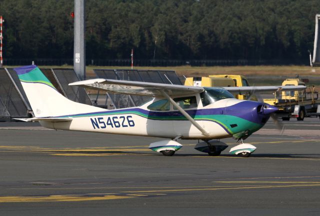 Cessna Skylane (N54626)