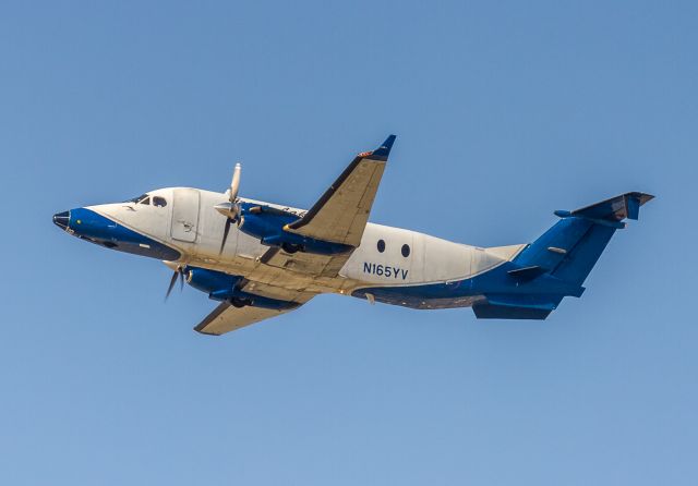 Beechcraft 1900 (N165YV)