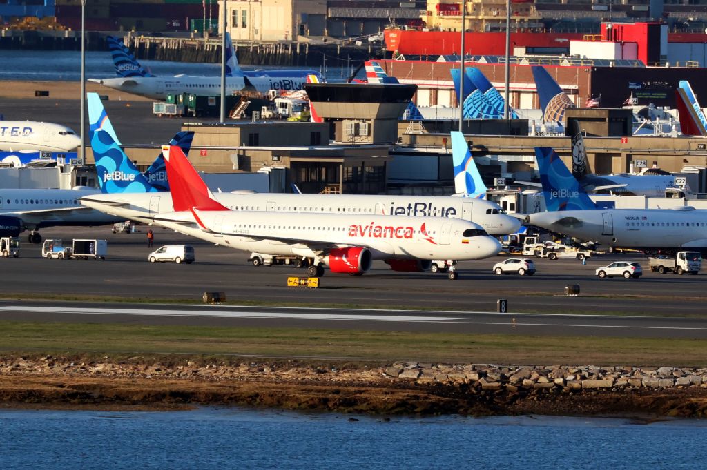 Airbus A320neo (HK-5368)