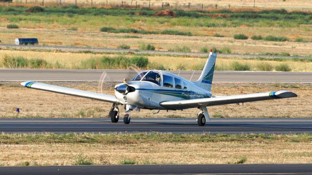 Piper Cherokee Arrow (N40905) - Piper P-28R-200 Cherokee Arrow at Livermore Municipal Airport 09/2023