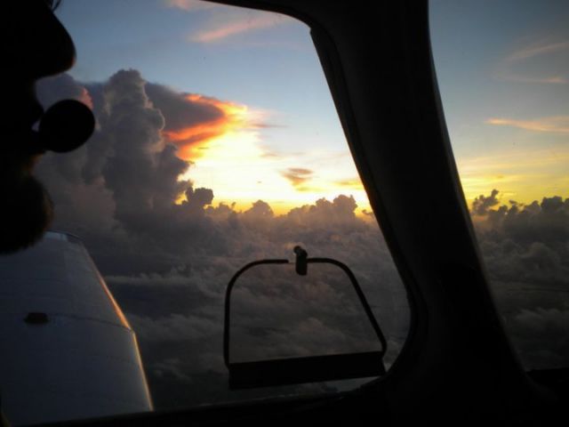 Piper Cherokee Arrow (N2895L) - N2895L over the Florida Keys IFR at 10,000