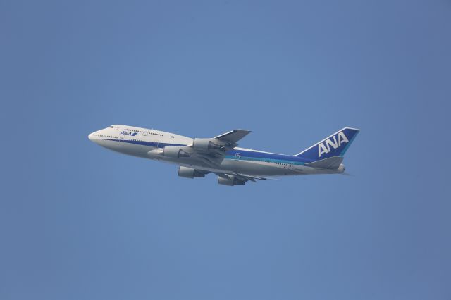 Boeing 747-400 (JA8961)