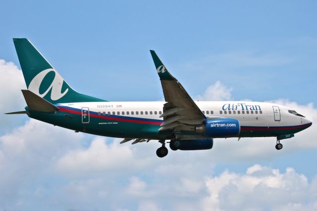 Boeing 737-700 (N329AT) - AirTran Airways