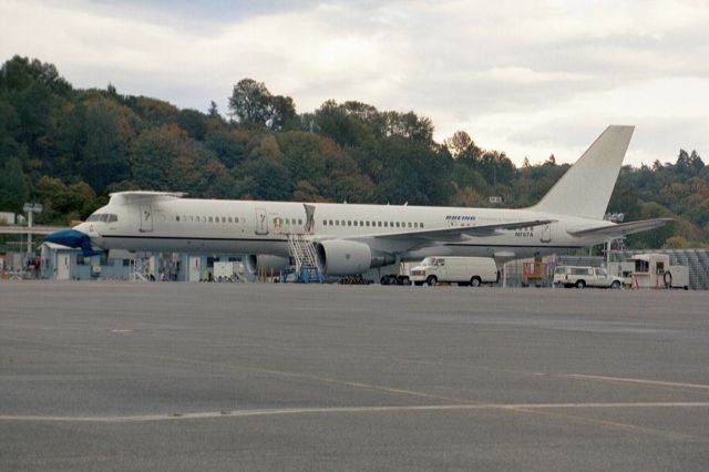 Boeing 757-200 (N757A)