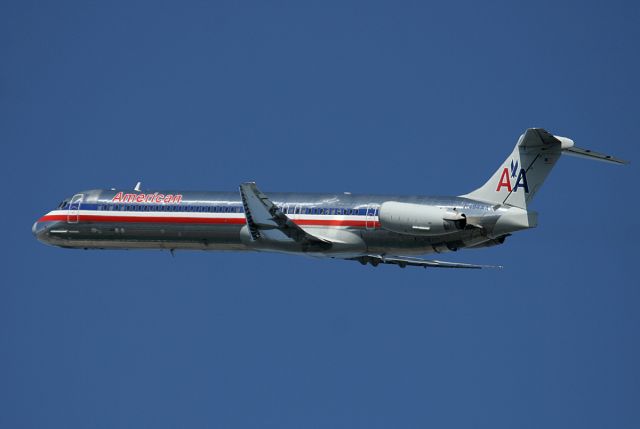 McDonnell Douglas MD-82 (N494AA) - AA 'Mad Dog' departing runway 33L for St. Louis, MO . Photo taken on February 28, 2008