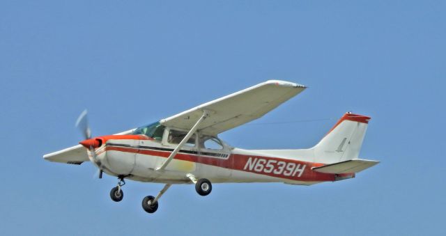 Cessna Skyhawk (N6539H)