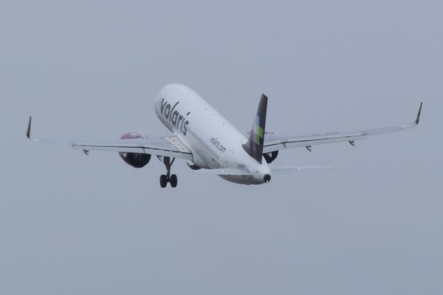 Airbus A320 (XA-VRR)