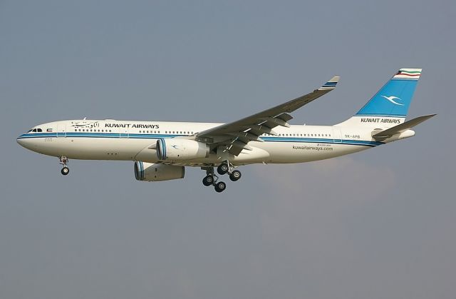 Airbus A330-200 (9K-APB)