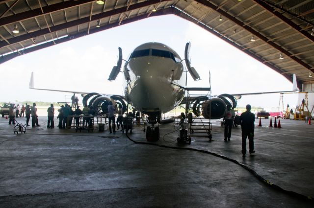 Boeing 737-700 — - In the Cal Hanger chilling.