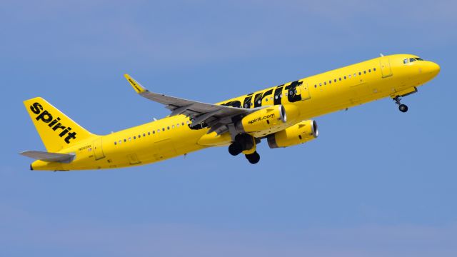 Airbus A321 (N680NK)