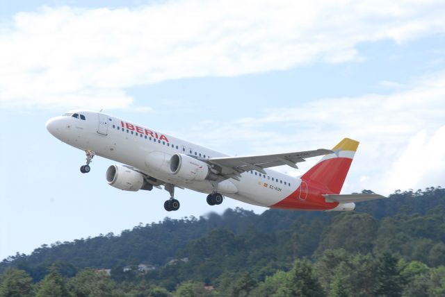 Airbus A320 (EC-KOH) - EC-KOH takeoff from LEVX destination LEMD. 25-07-2021