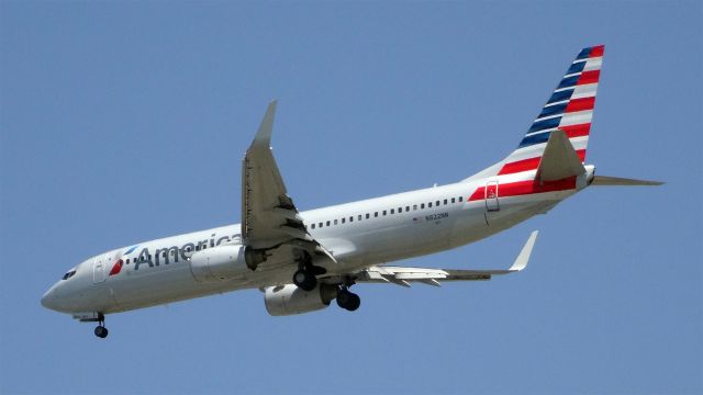 Boeing 737-800 (N822NN) - N822NN American Airlines Boeing 737-800 - cn 31085 / ln 3149br /First Flight * Jan 2010br /Age 5.3 Yearsbr /20-Apr-2015 B738/L Chicago OHare Intl (KORD) San Jose Intl (KSJC) 11:03 CDT 13:03 PDT 3:59