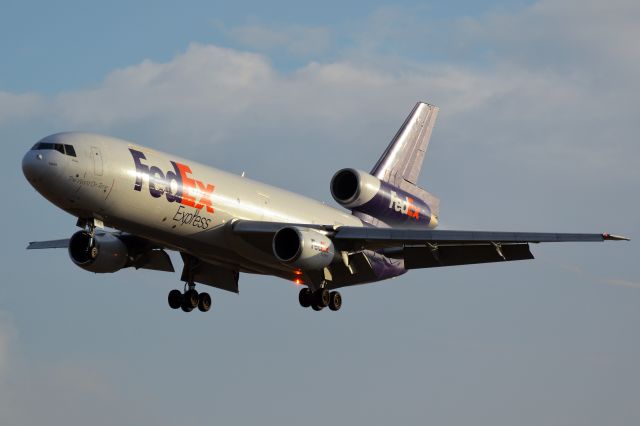 McDonnell Douglas DC-10 (N377FE)