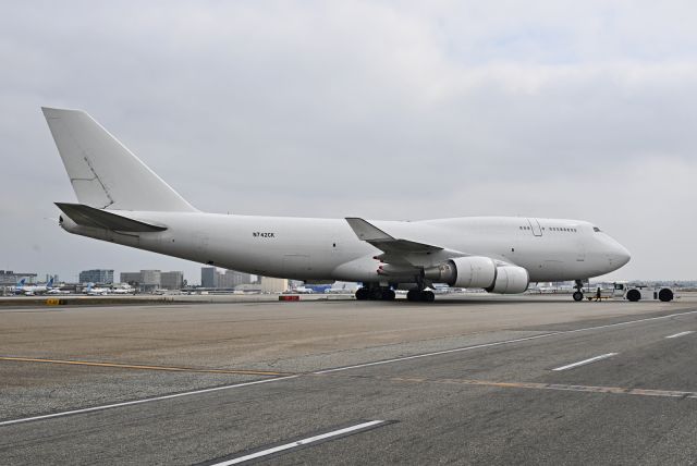 Boeing 747-400 (N742CK)