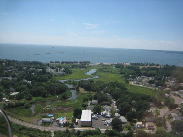 Diamond Star (N867DS) - New Haven Harbor over East Haven ; departing KHVN on climbout