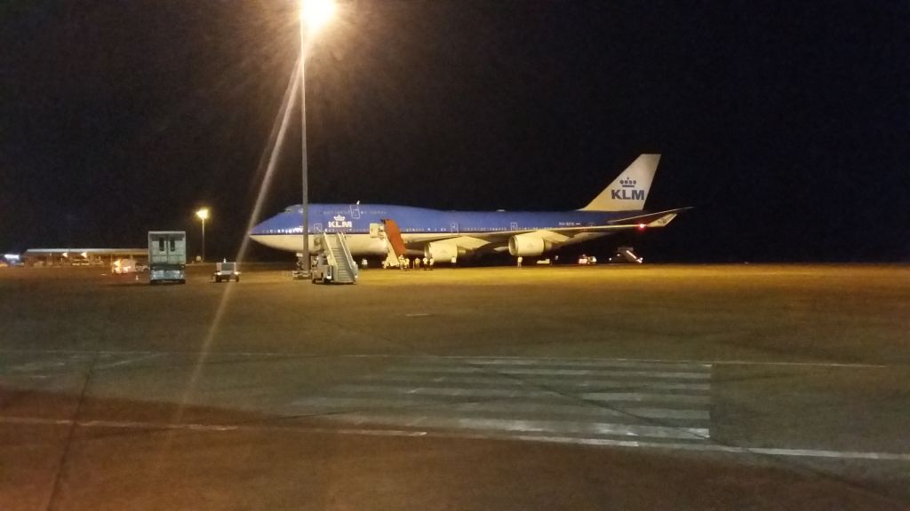 Boeing 747-200 —