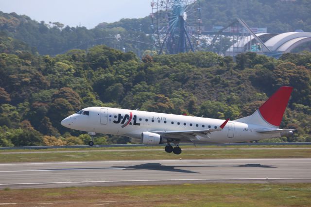 Embraer 170/175 (JA211J)