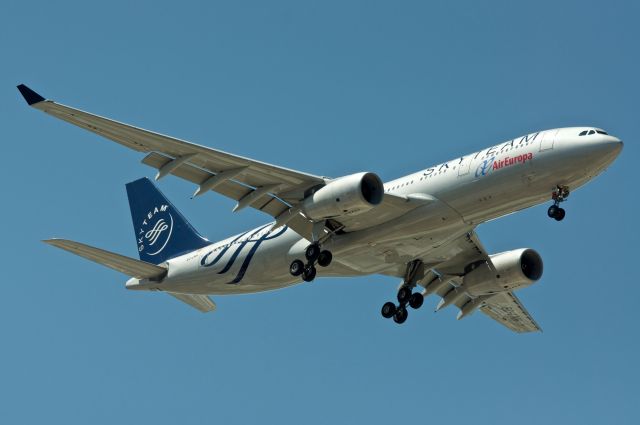 Airbus A330-200 (EC-LNH) - Airbus A330-243 Air Europa EC-LNH