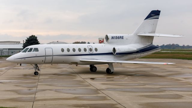 Dassault Falcon 50 (N156RE) - This Dassault Falcon 50 gets ready to stop at KVPZ. 