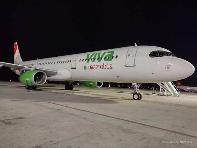 Airbus A321 (XA-VBQ)