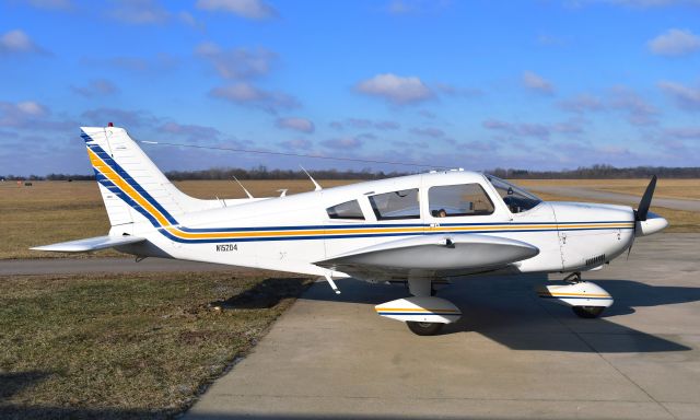 Piper Cherokee (N15204) - Piper PA-28-180 N15204 in Urbana Grimes Field, Ohio 