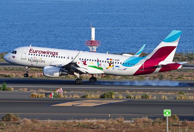 Airbus A320 (D-AEWP)
