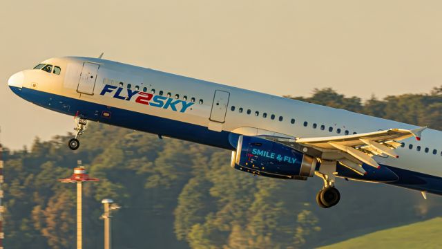 Airbus A321 (LZ-FSC)
