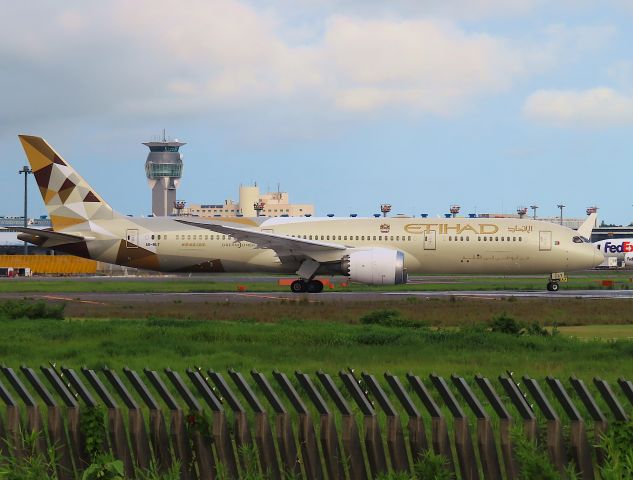 Boeing 787-9 Dreamliner (A6-BLY) - Photo taken on Jul 12, 2022.br /EY871/12   NRT-AUH